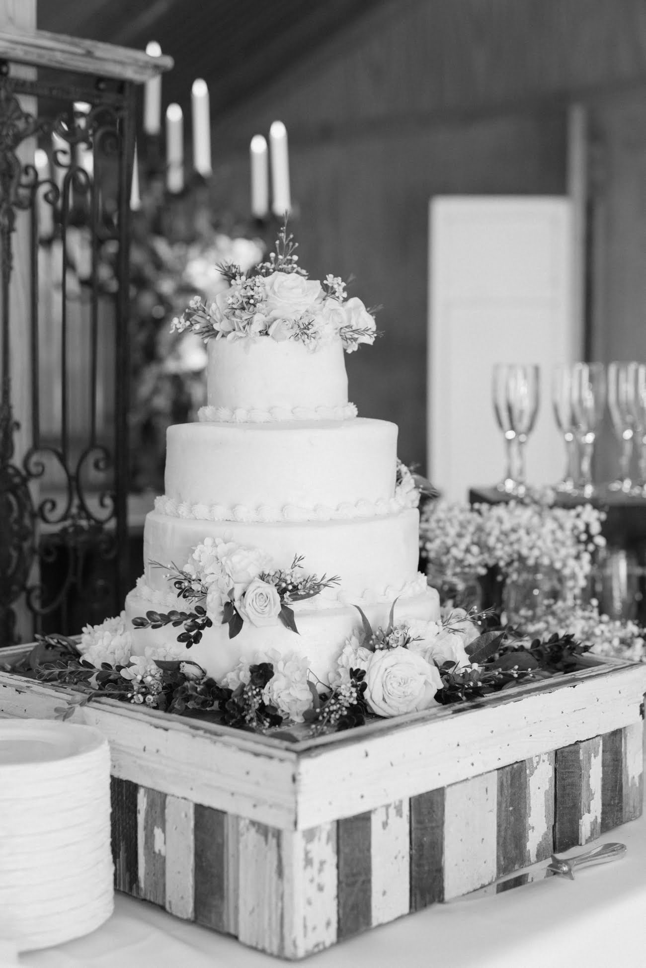 Wedding cake in black and white photo